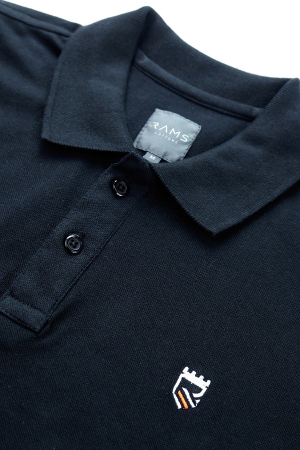 Playera Tipo Polo Negra Corte Slim Fit Con Bordado Para Caballero